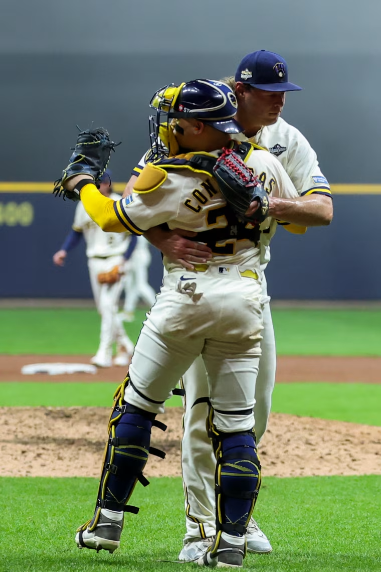 World Series - Tampa Bay Rays v Milwaukee Brewers - Game 1