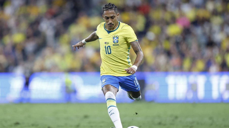 Raphinha é convocado por Ancelotti e Barcelona teme novos problemas físicos