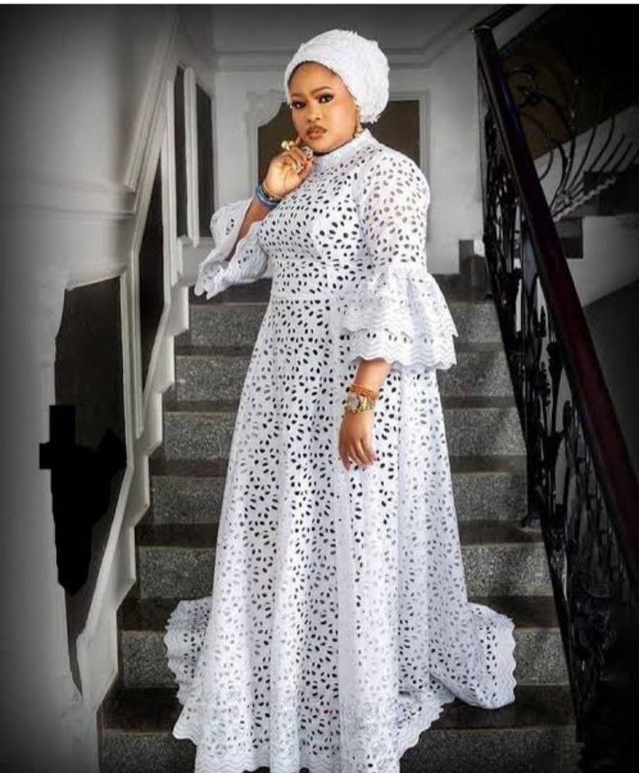  Elegant White Lace Bubu Gowns Styles for all Occasions this Christmas