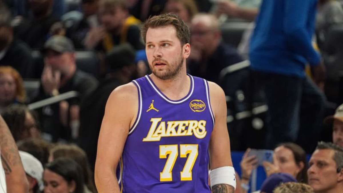 Los Angeles Lakers at Orlando Magic, Orlando, Florida, USA Orlando, Florida, USA, March 21, 2026, Los Angeles Lakers guard Luka Doncic 77 at the Kia Center. Copyright: xMartyxJean-Louisx ©Credits Imago