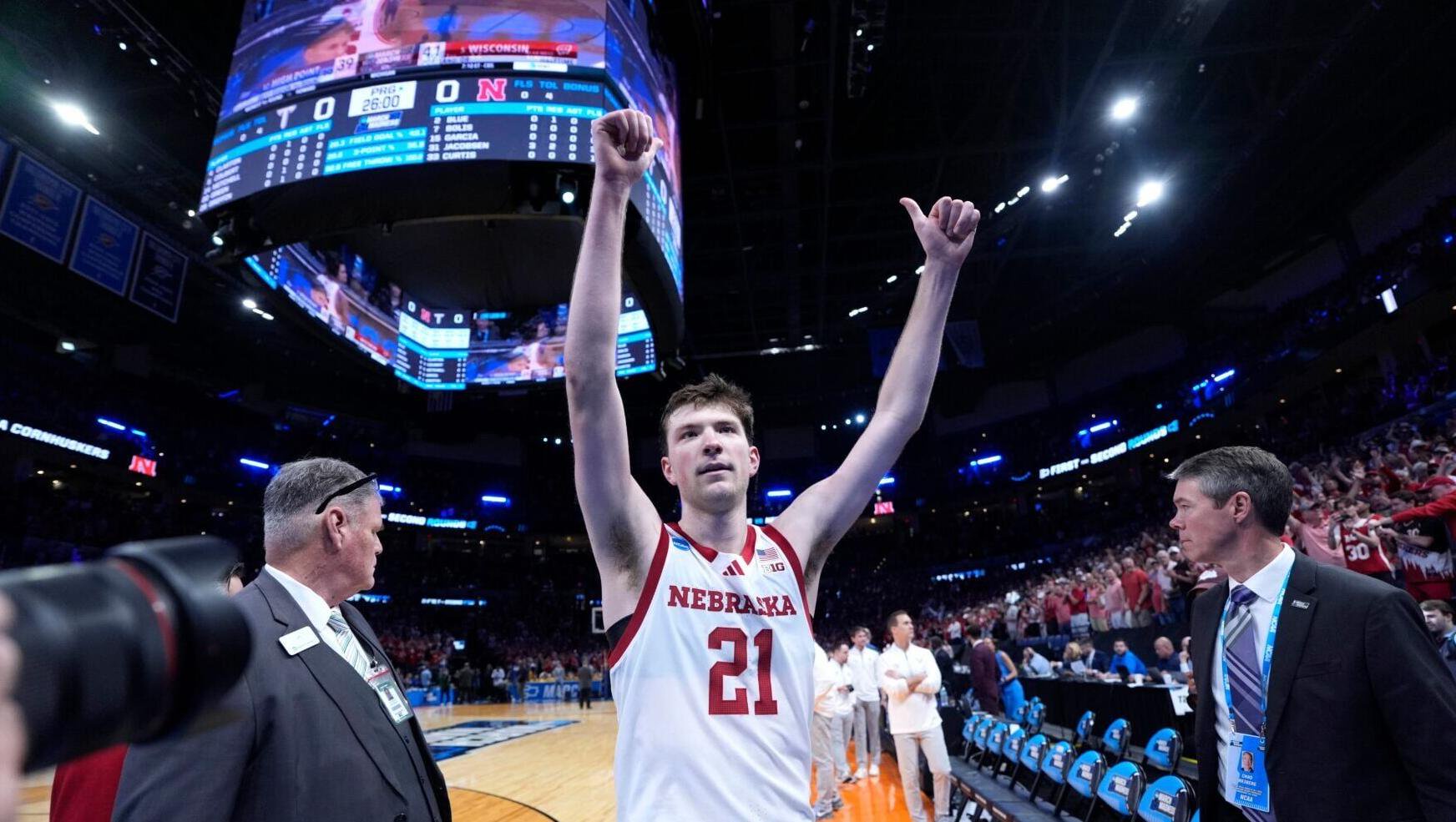 College basketball poll snubs: 5 teams getting way too little preseason respect