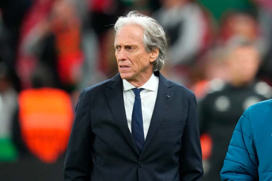 Jorge Jesus, técnico de Portugal, na partida contra a Dinamarca