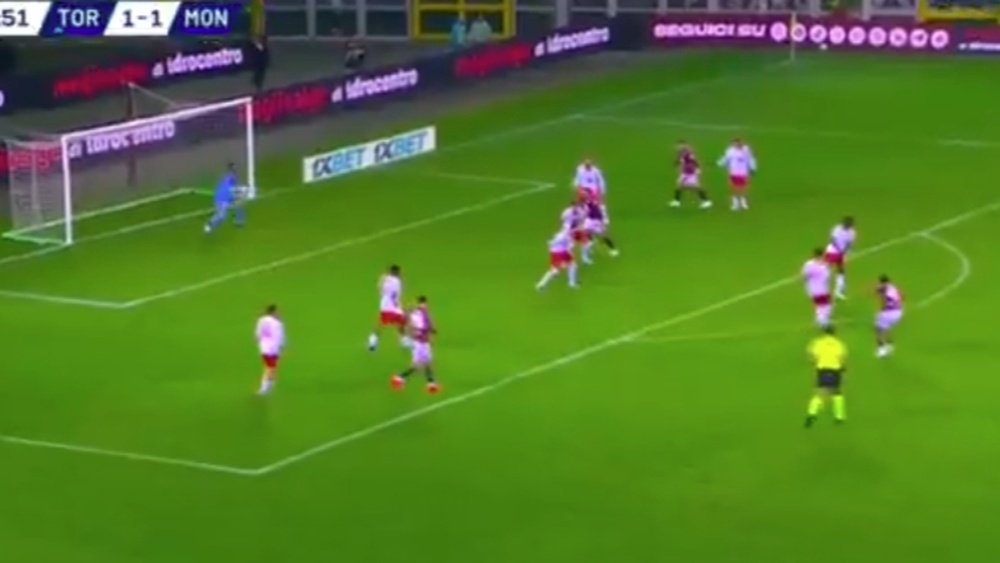 Rafik Belghali inscrit le but du 2-1 lors de Torino-Monza. CBSSports