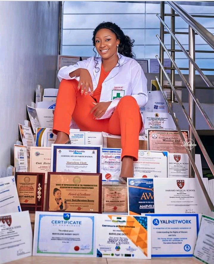 Lady shocks social media after she posted photos of her Qualifications and achievements