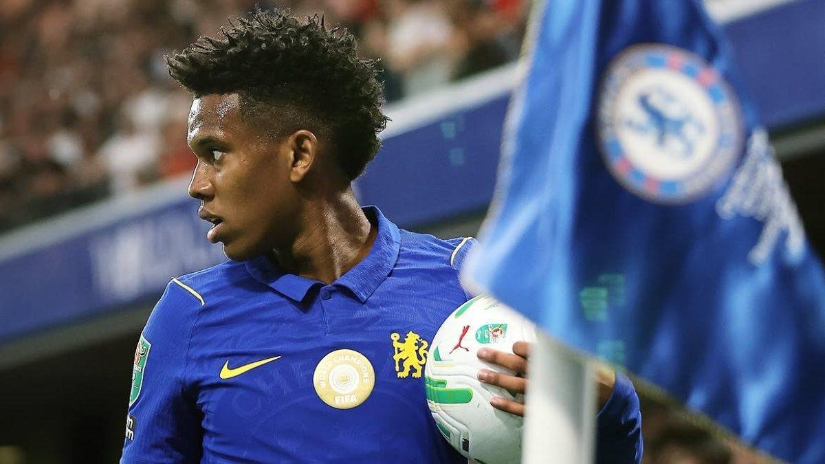 Manchester United monitors Estevao in potential transfer deal