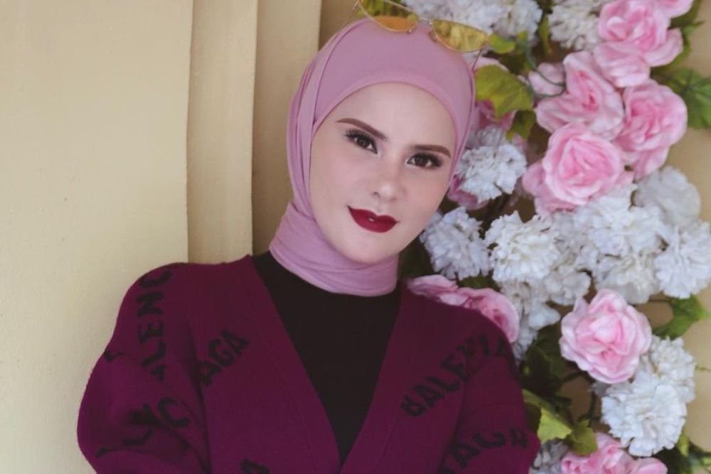 Memikatnya Pesona Artis yang Dituding Jadi Simpanan Pejabat