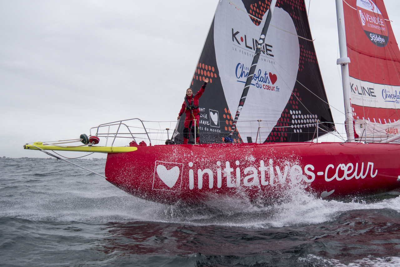 La skippeuse Violette Dorange enfant de Rochefort (Charente-Maritime) va partir depuis Saint-Malo pour sa première Route du Rhum ce dimanche 1ᵉʳ novembre 2026.