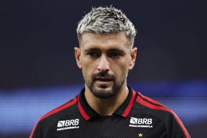 Trios de Flamengo e Palmeiras marcam presença em pré-lista da Seleção Uruguaia