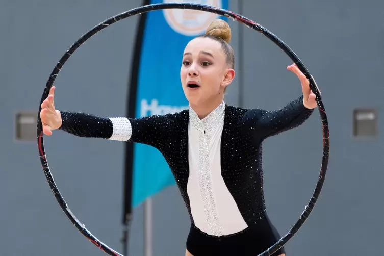 Dominique Helfrich, RSG, TB Oppau, bei den Pfalzmeisterschaften 2026 in Ludwigshafen.