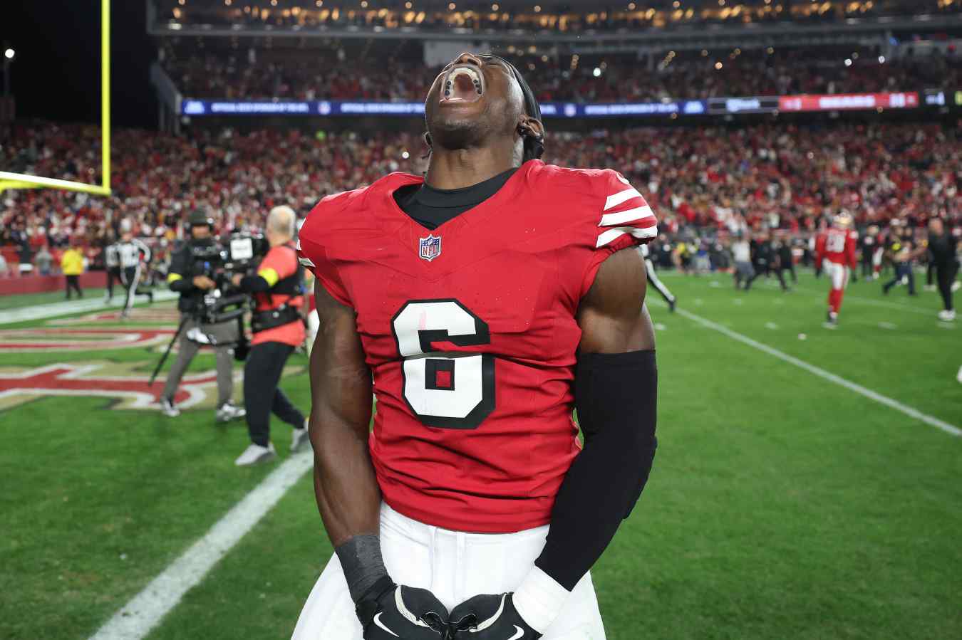 Chicago Bears v San Francisco 49ers - NFL 2025