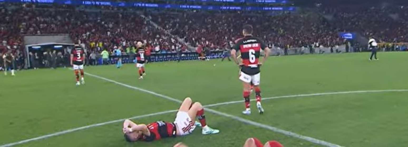 Flamengo é eliminado da Libertadores no Maracanã.