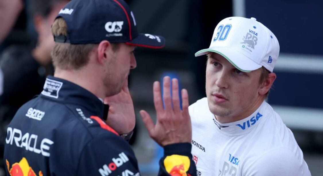 Max Verstappen s'en prend vivement à Lawson après leur accrochage