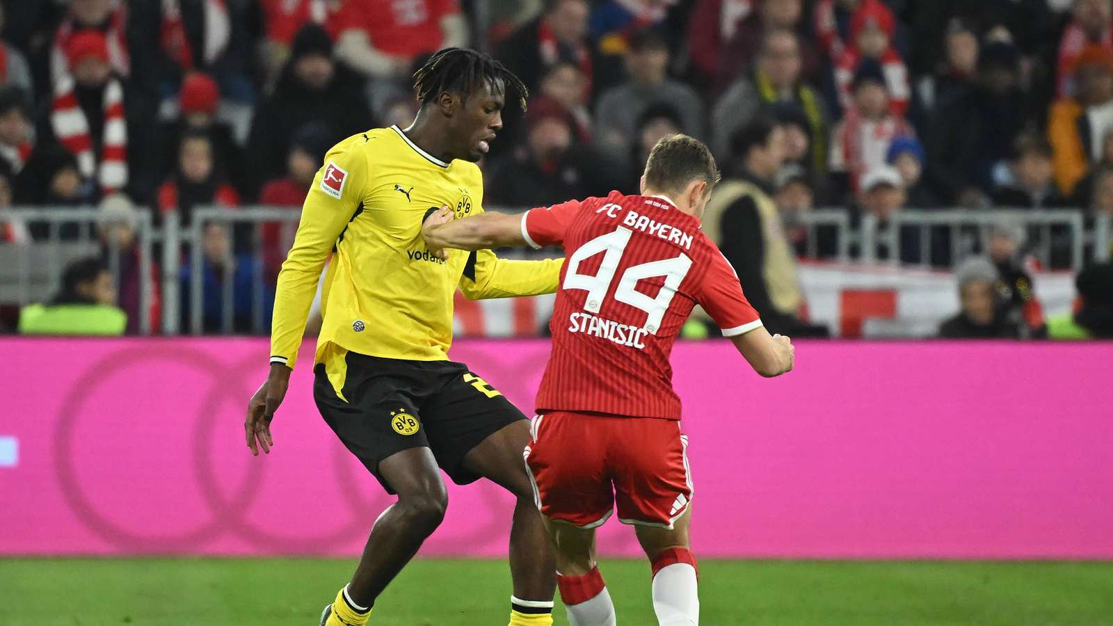 FC Bayern Muenchen - Borussia Dortmund, BVB, Joane Gadou