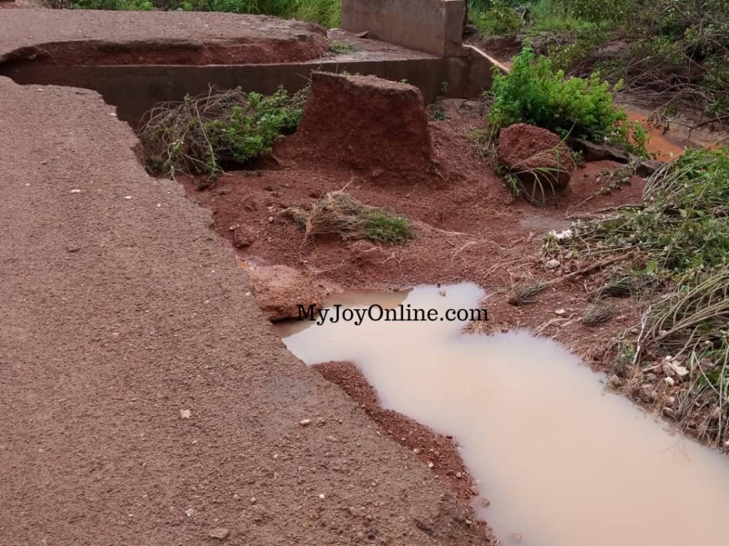 Over 3,000 peasant farmers express fear of losing farm products due to bad roads