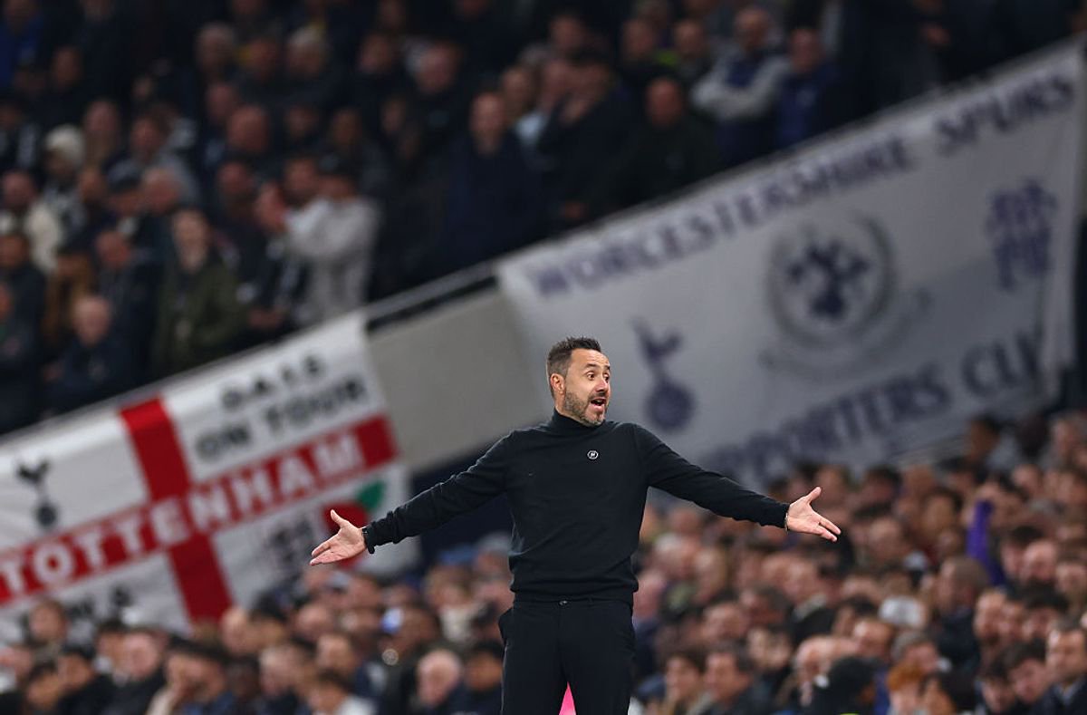 Roberto De Zerbi during the Premier League match between Tottenham Hotspur and Coventry City
