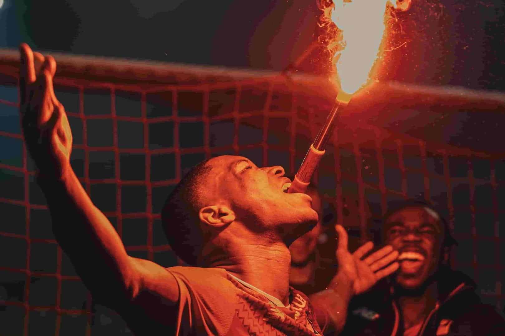 Bafodé Diakité célèbre la victoire du LOSC face au RC Lens lors de la saison 2024-2025.