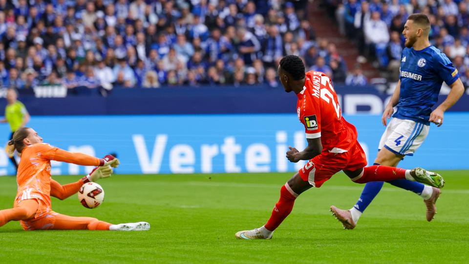 Starke Paraden: Loris Karius rettet für Schalke mehrfach