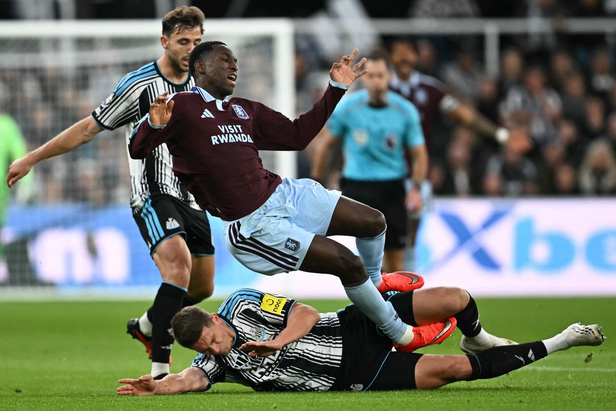 Newcastle United's Dutch defender #04 Sven Botman (down) fouls Aston Villa's Senegalese striker #11 Nicolas Jackson (up) during the English Premier League football match between Newcastle United and Aston Villa at St James' Park in Newcastle-upon-Tyne, north east England on October 17, 2026