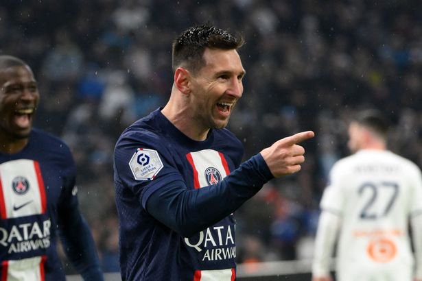 Lionel Messi celebrates after scoring PSG's second goal against Marseille