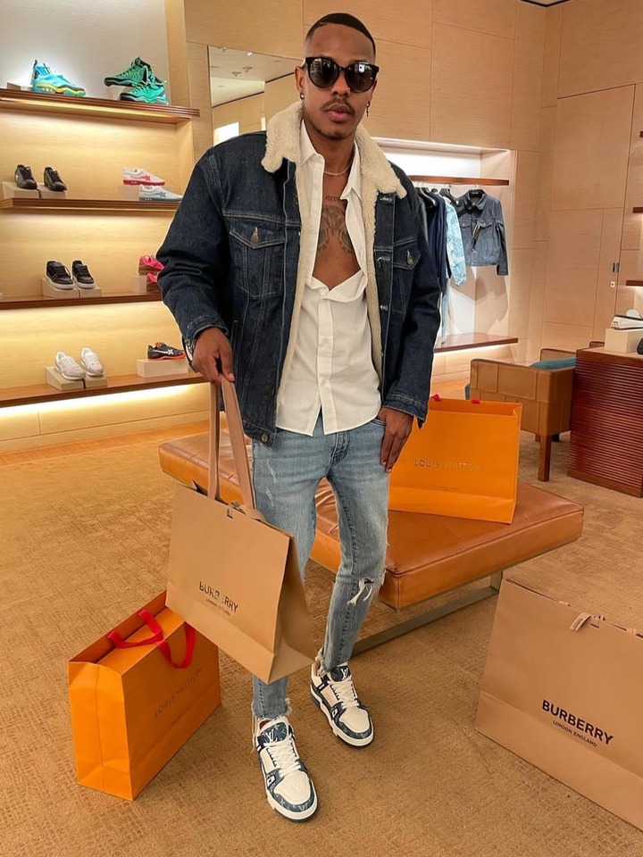 Grootman just proposed to Gcinile and bought her a half a million benz