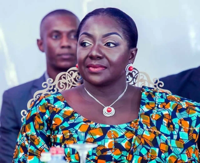 Meet the beautiful Royal wife of Asantehene, She's A Lawyer - Photos