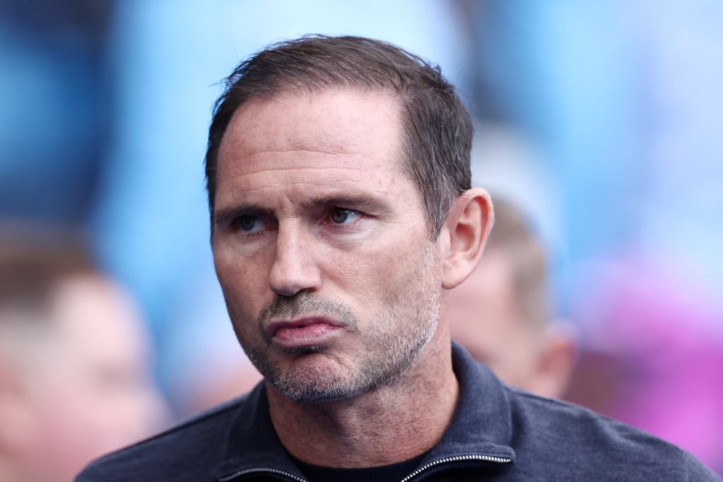 Frank Lampard, head coach of Coventry City during the Premier League match at Manchester City