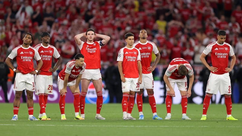 BUDAPEST, HUNGARY - MAY 30: Players of Arsenal appear dejected following defeat in the UEFA Champions League Final 2026 match between Paris Saint-Germain and Arsenal FC at Puskas Arena on May 30, 2026 in Budapest, Hungary. (Photo by James Gill - Danehouse