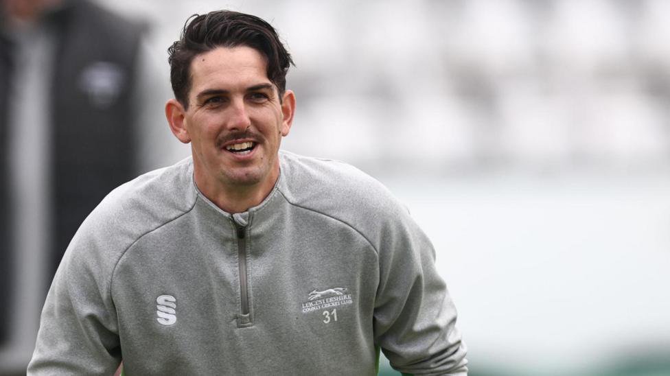 Chris Wright in training with Leicestershire
