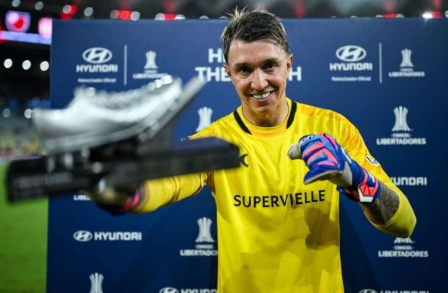 Falha de Muslera resultou no único gol de Espanha x Uruguai –