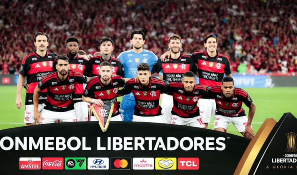 Jogadores do Flamengo contra o Estudiantes