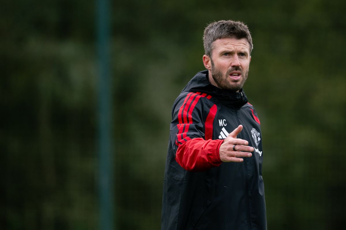  Manchester United boss Michael Carrick has several injury concerns ahead of this weekend's clash with Chelsea.