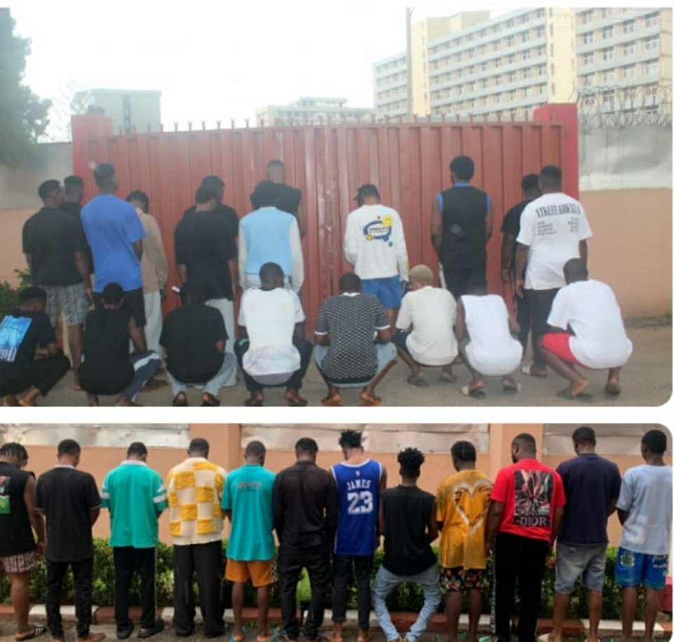 EFCC arrests 34 suspected Internet fraudsters in Delta state, seize their fleet of cars