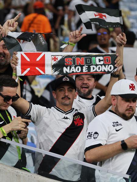 Torcedor do Vasco provoca dupla Fla-Flu em jogo contra o Boca Juniors no Maracanã