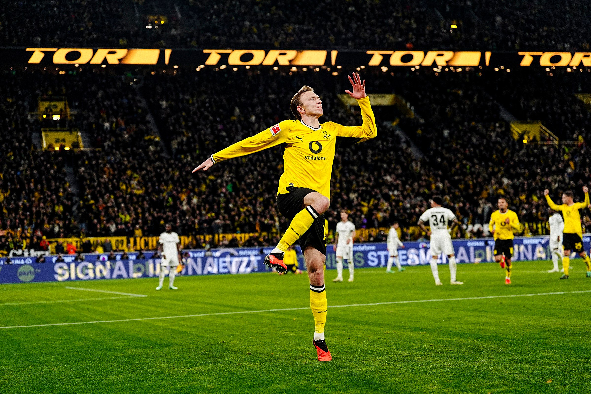 Borussia Dortmund v Eintracht Frankfurt - Bundesliga 2026/27