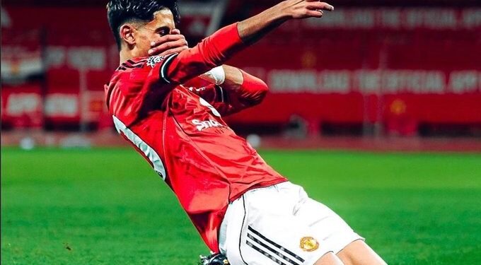 Barcelona Sends Official Proposal To Wantaway Manchester United Youngster, With Real Madrid Still Leading Race