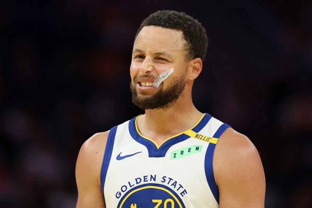 Stephen Curry reacts during preseason game against Portland Trail Blazers