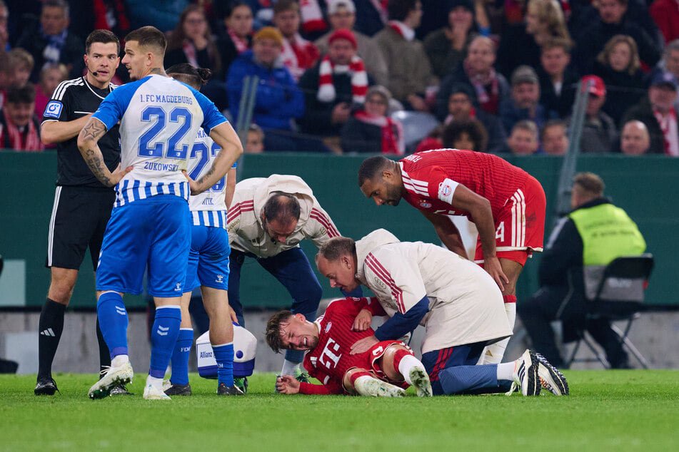 Die FCM-Akteure waren mit der Spielart von Lennart Karl (18) in der Schlussphase überhaupt nicht zufrieden, machten ihm das auch relativ schnell deutlich.