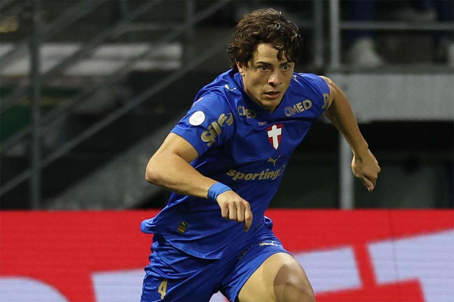 Giay tem se destacado após a volta do calendário brasileiro e o fim da Copa do Mundo –