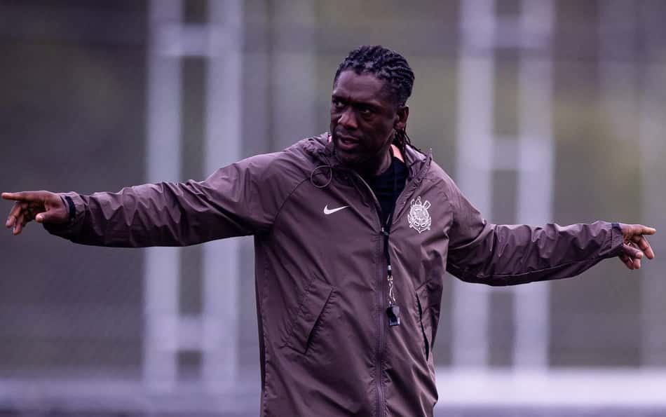 Clarence Seedorf, Técnico do Corinthians, Em Campo Durante Treinamento.