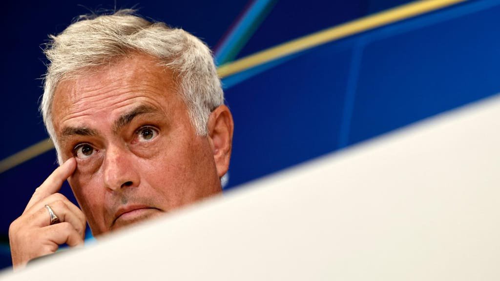 José Mourinho na conferência de imprensa antes do Real Madrid-Inter de Milão (SERGIO PEREZ/EPA)