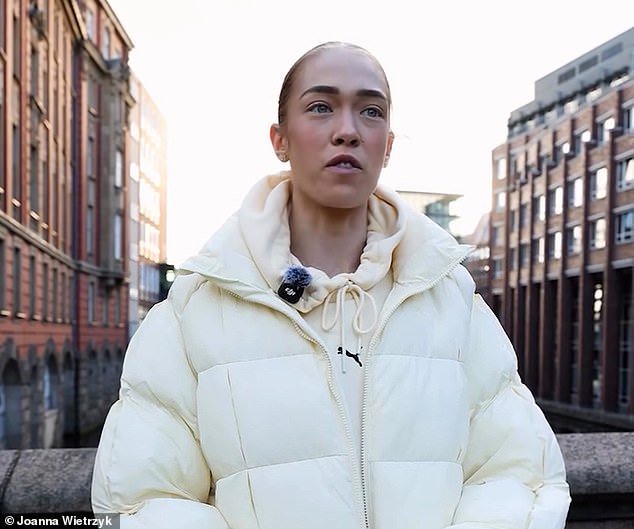 Joanna Wietrzyk has apologised for continuing to race after soiling herself at a Hyrox event in Beijing