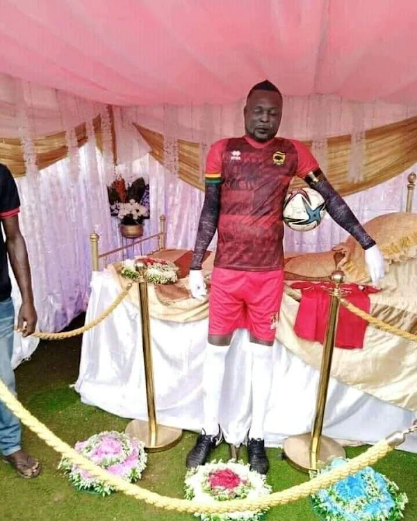 Sad: See how Kotoko player Godfred Yeboah was laid in state at his funeral