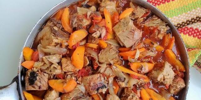 Tuna cabbage stew