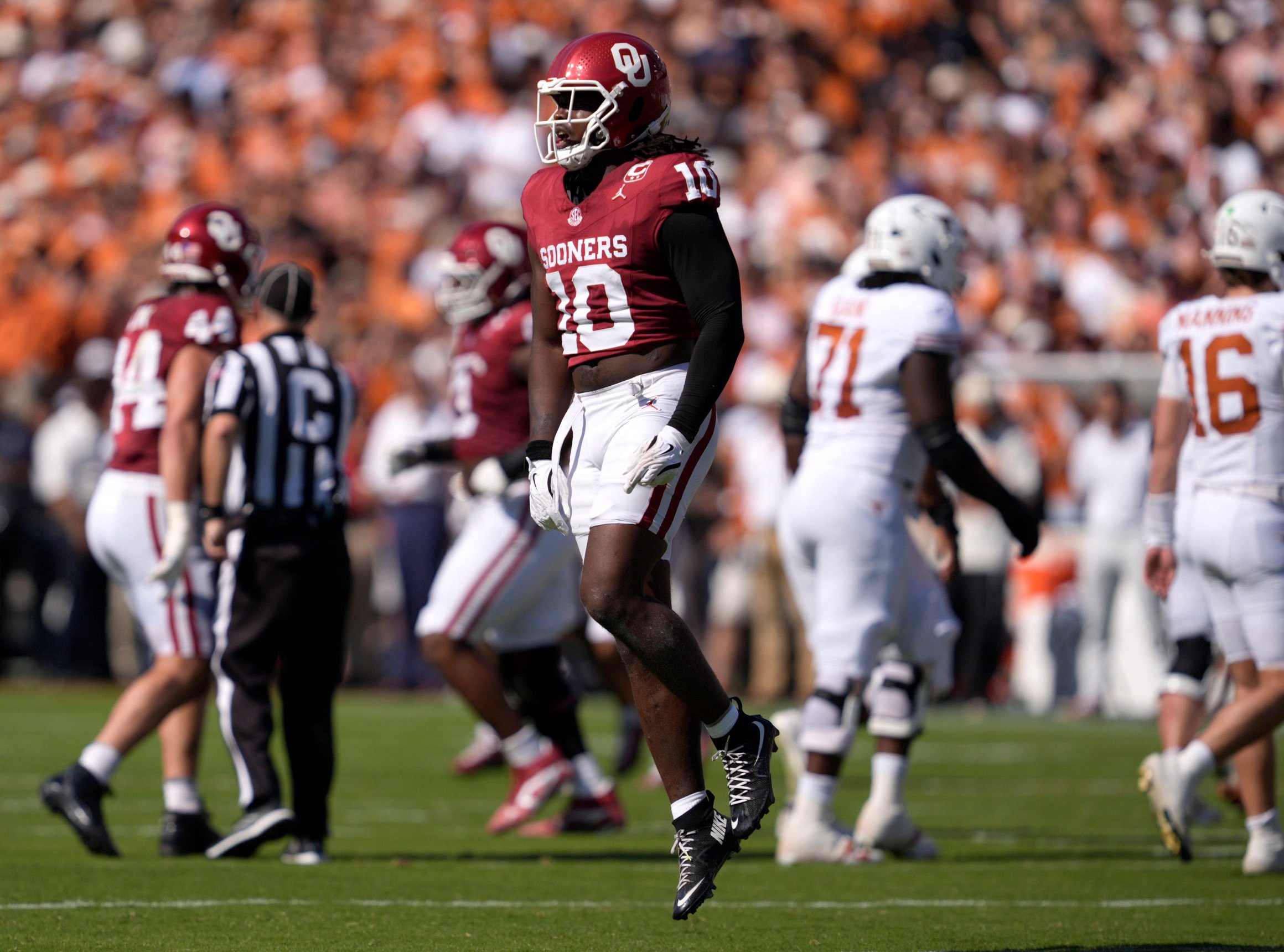 Oklahoma's Kip Lewis (10) celebrates a play in the first half of the Red River Rivalry college football game between the University of Oklahoma Sooners (OU) and the Texas Longhorn at the Cotton Bowl Stadium in Dallas, Texas,  Saturday, Oct., 10, 2026.