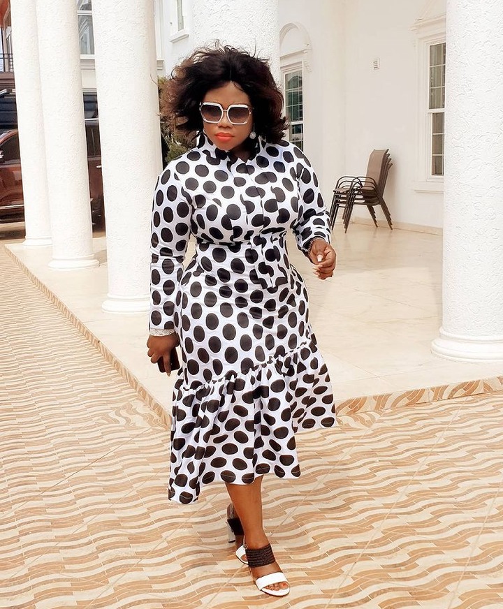 Between Florence Obinim And Bofowaa Who Has The Most Curvy Shape - New Photos