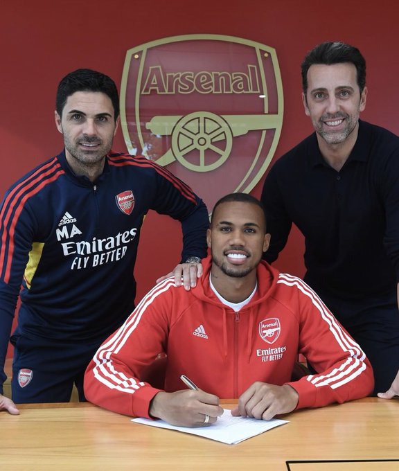 OFFICIAL: Arsenal Star Signs New Long-term Contract

