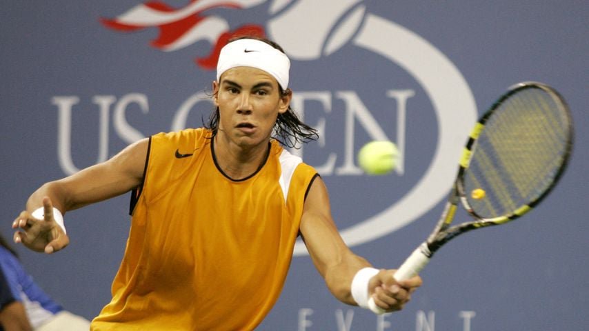 Rafael Nadal spielt am 3. September 2004 bei den US Open in New York gegen Andy Roddick
