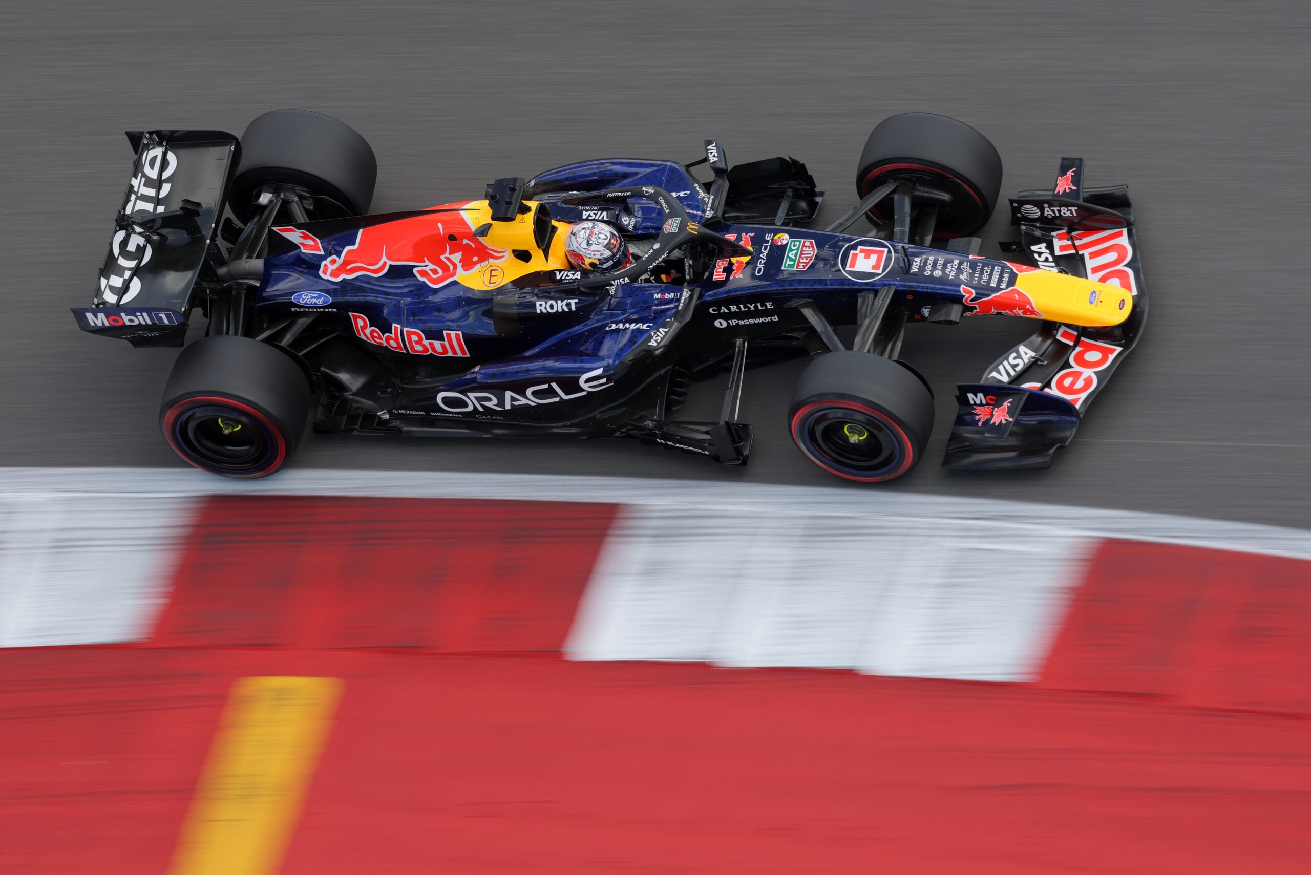 Max Verstappen (NLD) Red Bull Racing RB22.