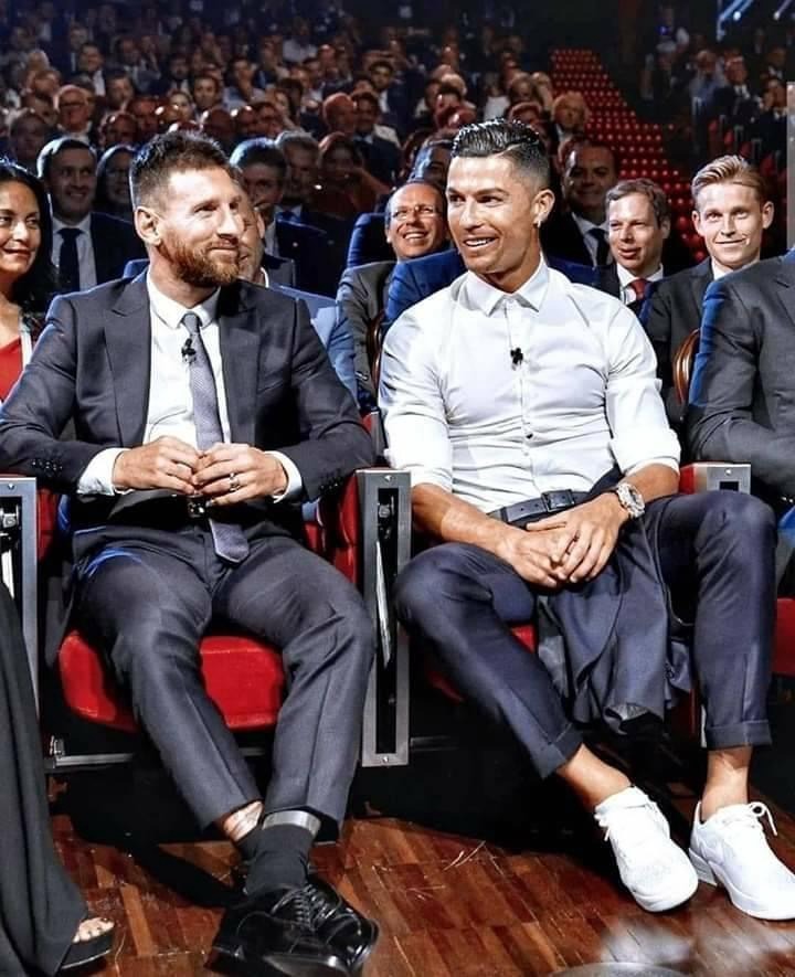 Cristiano Ronaldo and Lionel Messi: Two Legends at a Crossroads – Breaking  The Lines