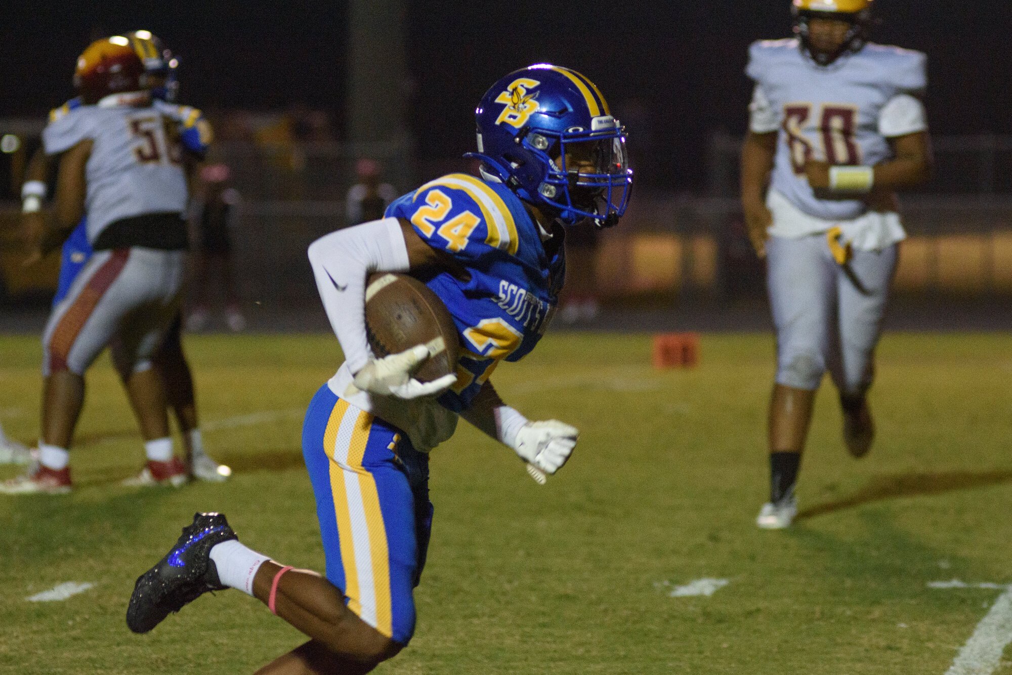 ABIGAIL PITTMAN / THE SUMTER ITEM.Scott’s Branch High School hosts Bethune-Bowman High for a football game on October 16, 2026 in Sumter, SC..